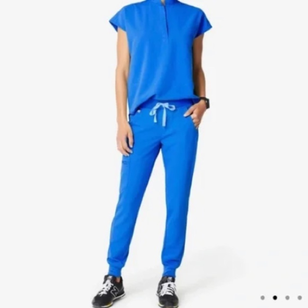 FIGS Set Scrub Pant And Top XXL